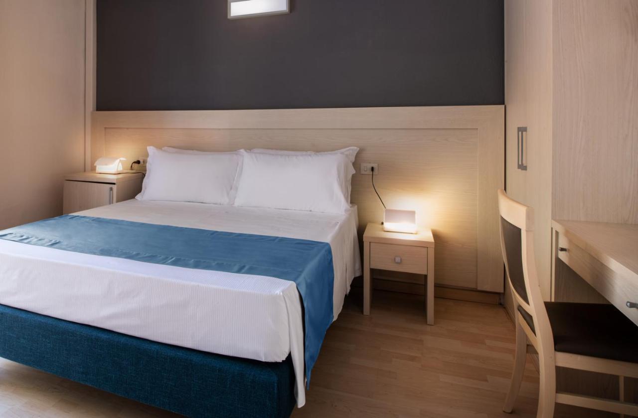 Hotel Baia Imperiale Spiaggia di Cavoli