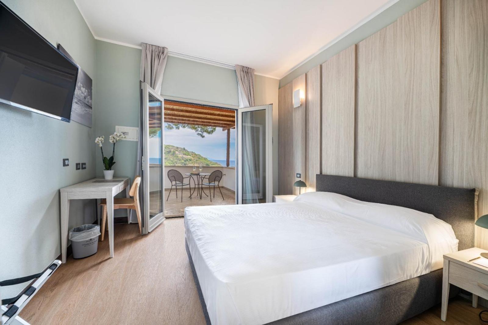 Hotel Baia Imperiale Spiaggia di Cavoli